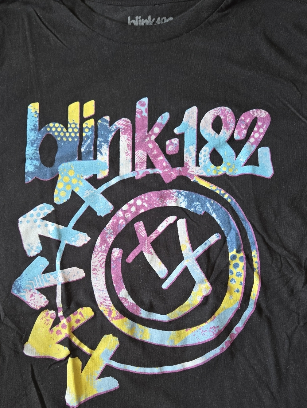 Blink‑182 Graphic Tee – Official Merch – Black – Size M
